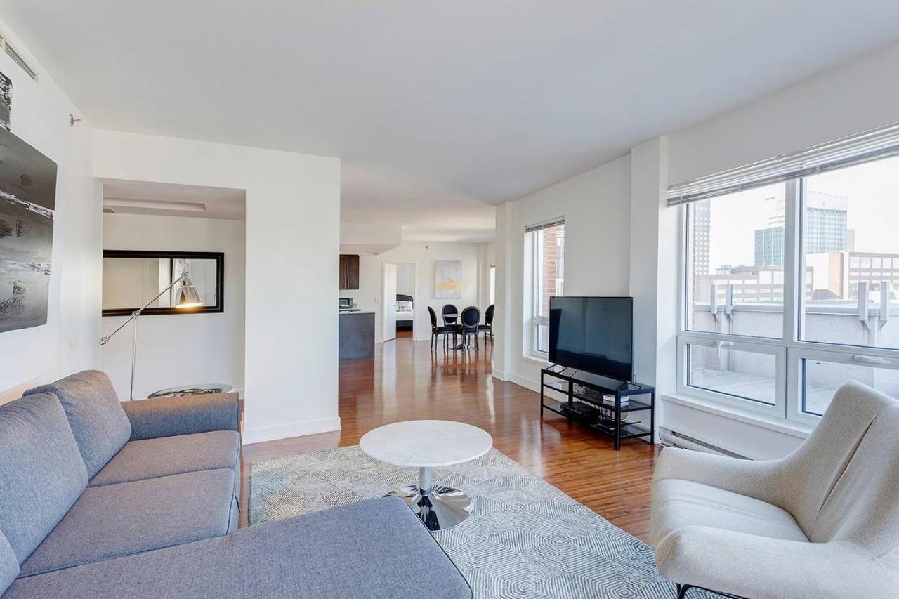 Palais-des-congres Furnished Apartment *